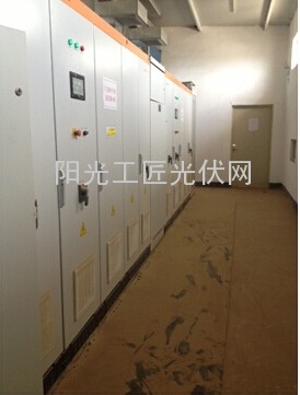 西北某電站逆變器房灰塵景象1