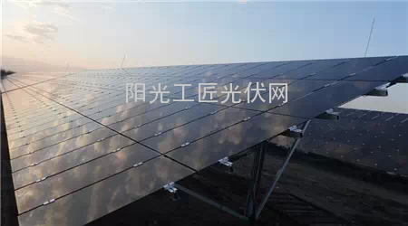 與德國Belectric集團共同開發(fā)羅馬尼亞52MW光伏電站；