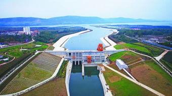 千里南水北调工程渠道上建设中国最大的光伏电站 形成绿色抗雾霾长城